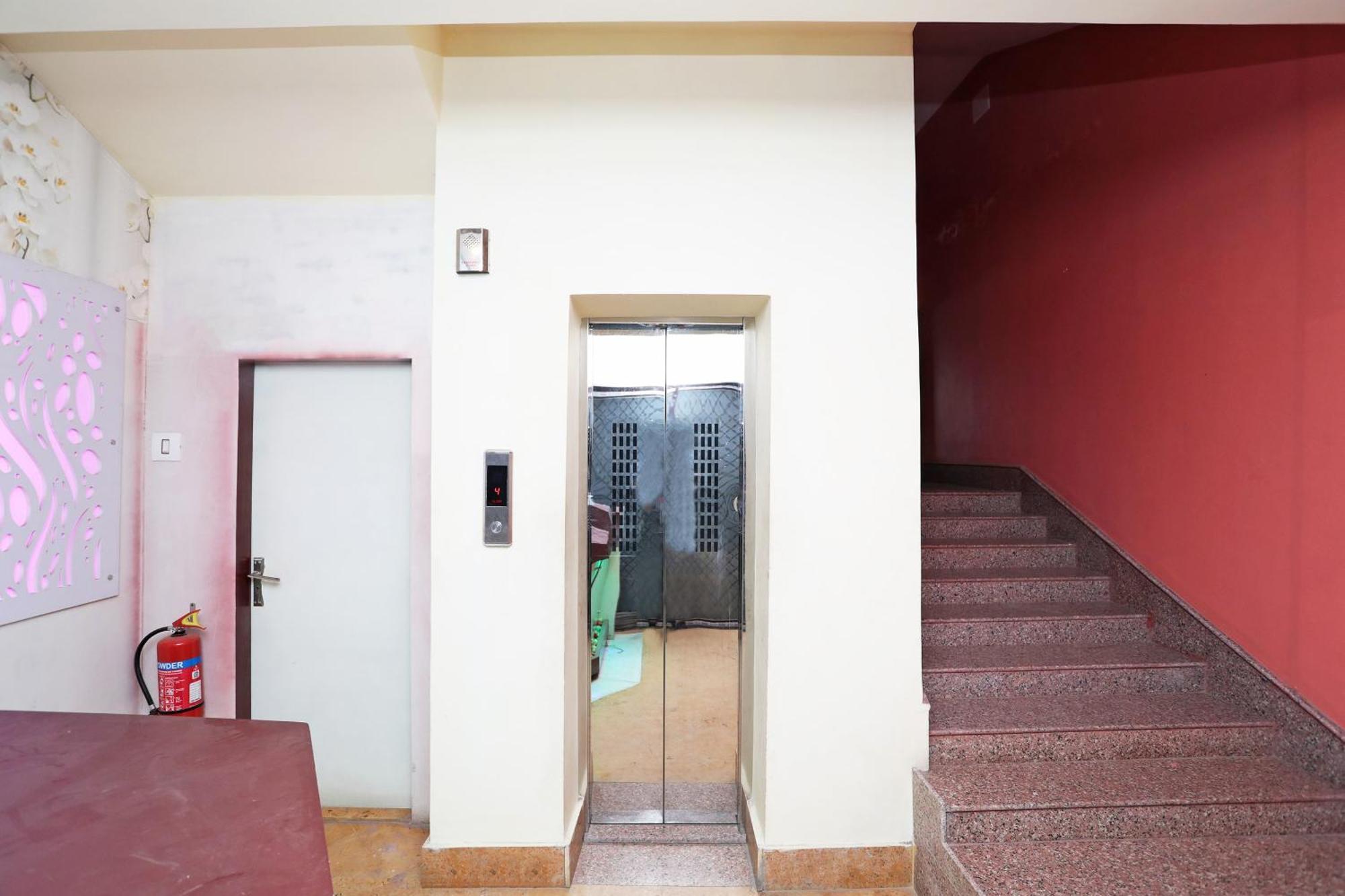 Hotel O Imperial Guest House Barasat Exterior foto